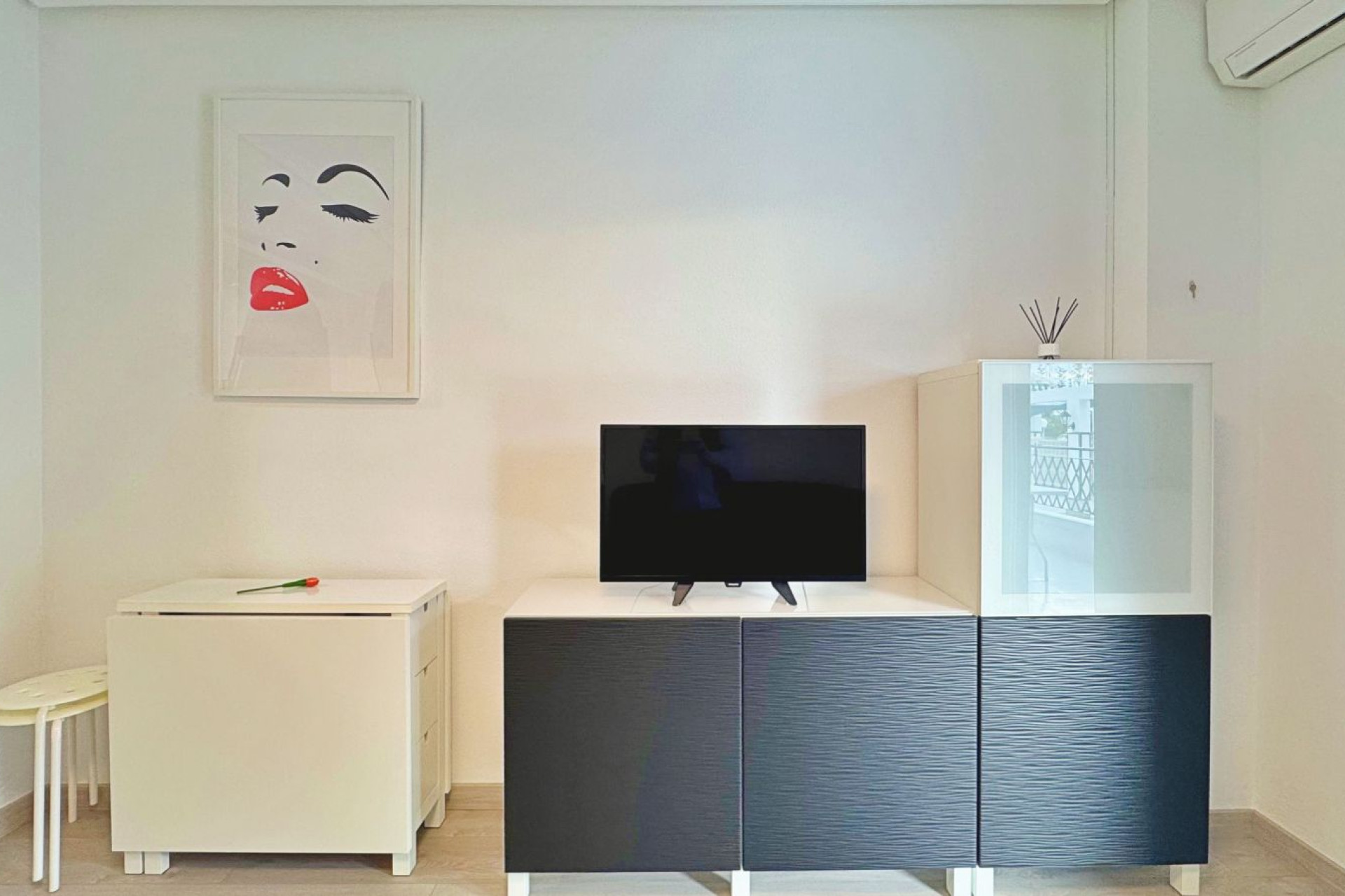 Resale - Apartment / Flat - Torrevieja - La Mata