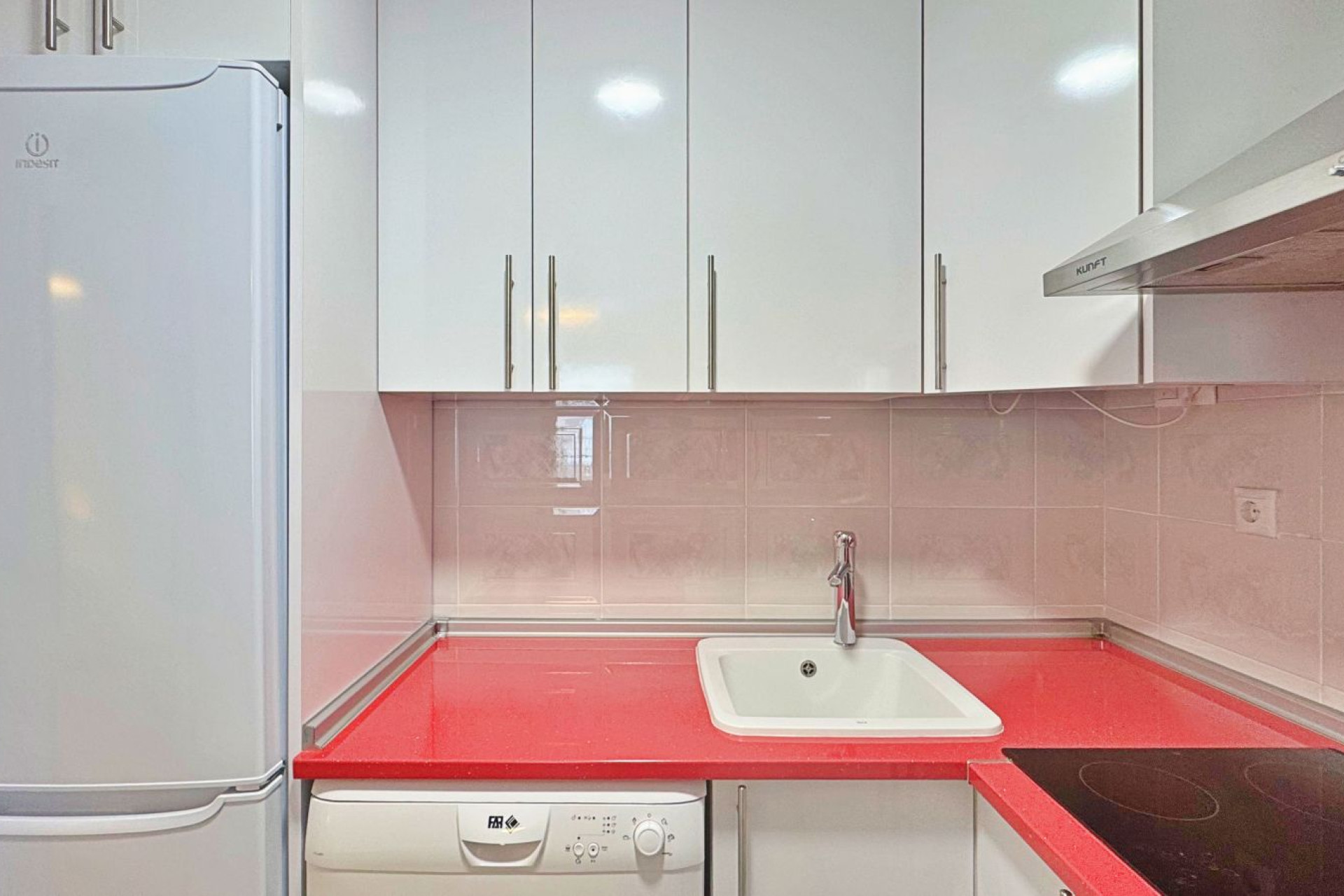 Resale - Apartment / Flat - Torrevieja - La Mata