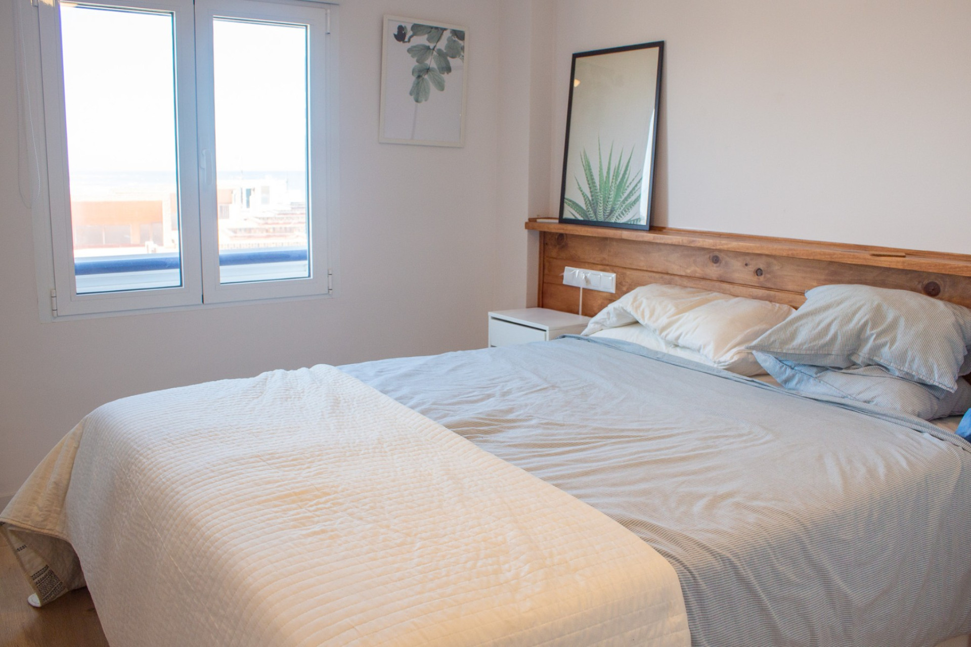 Resale - Apartment / Flat - Torrevieja - La Mata