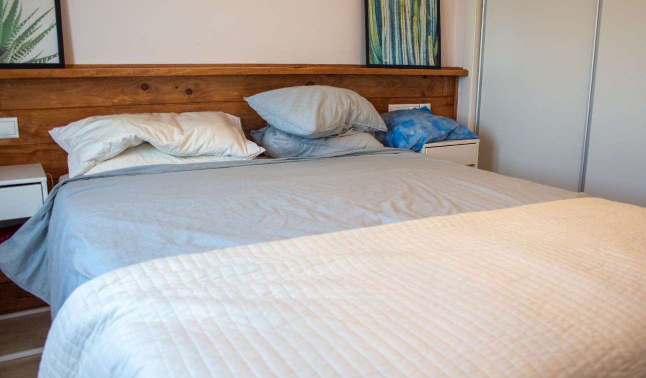 Resale - Apartment / Flat - Torrevieja - La Mata