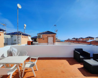 Resale - Apartment / Flat - Torrevieja - La Mata