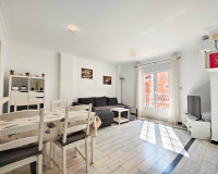 Resale - Apartment / Flat - Torrevieja - La Mata