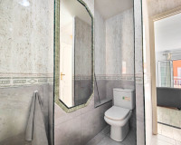 Resale - Apartment / Flat - Torrevieja - La Mata