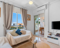 Resale - Apartment / Flat - Torrevieja - La Mata