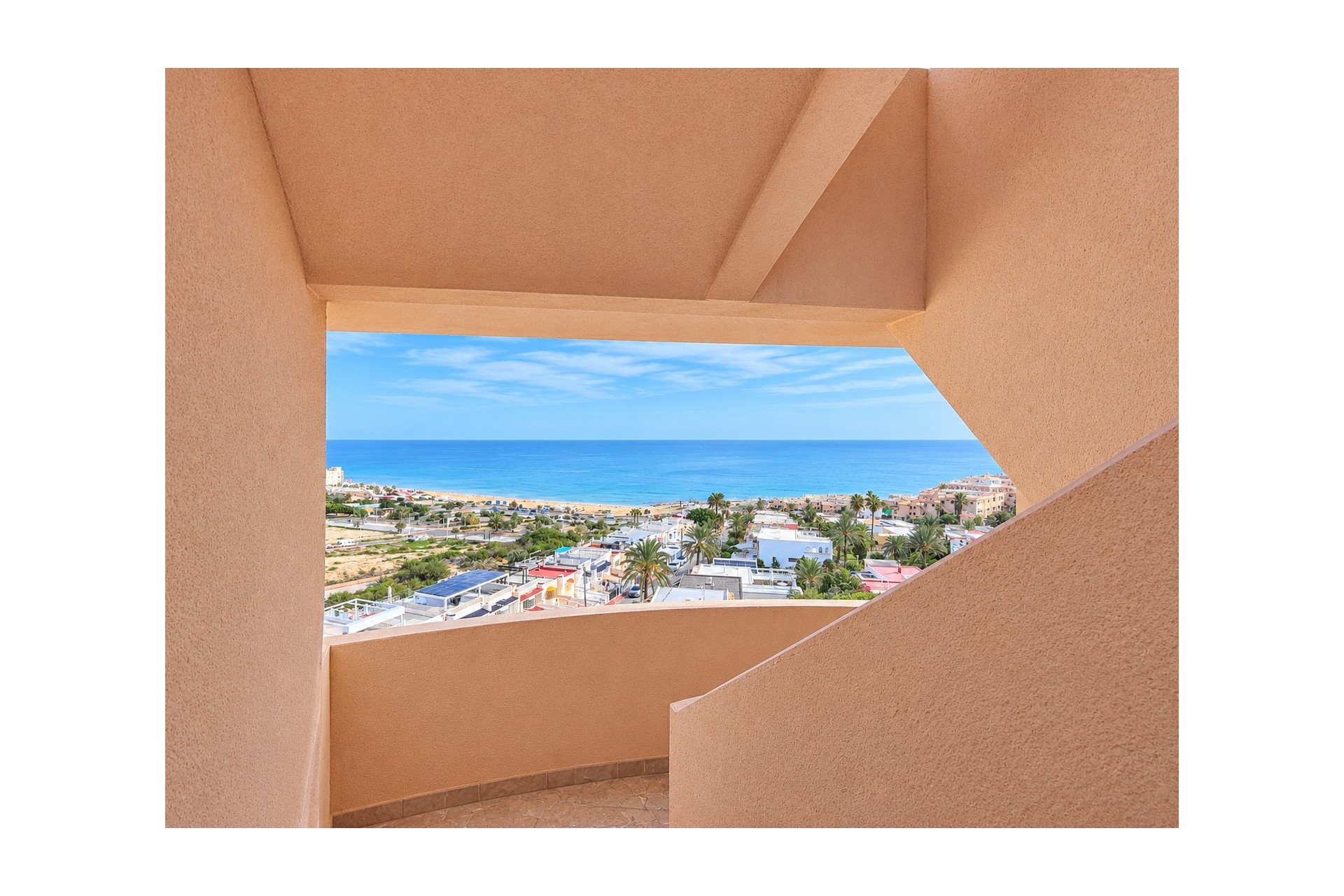 Resale - Apartment / Flat - Torrevieja - La Mata