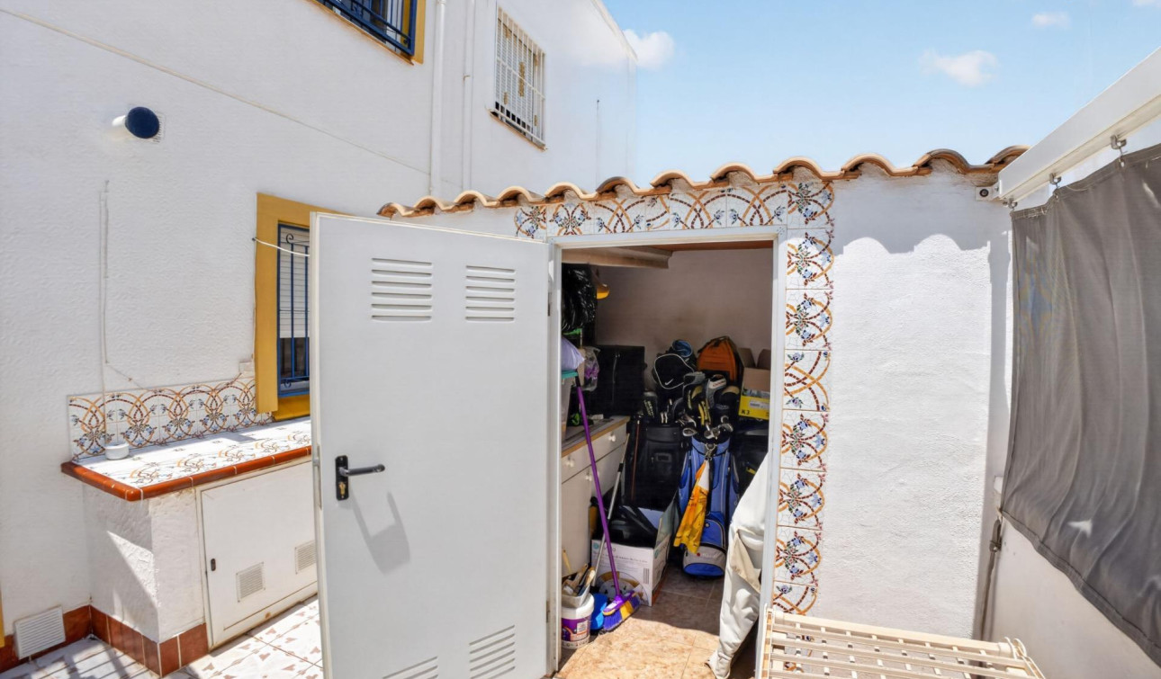 Resale - Apartment / Flat - Torrevieja - La Siesta - El Salado - Torreta