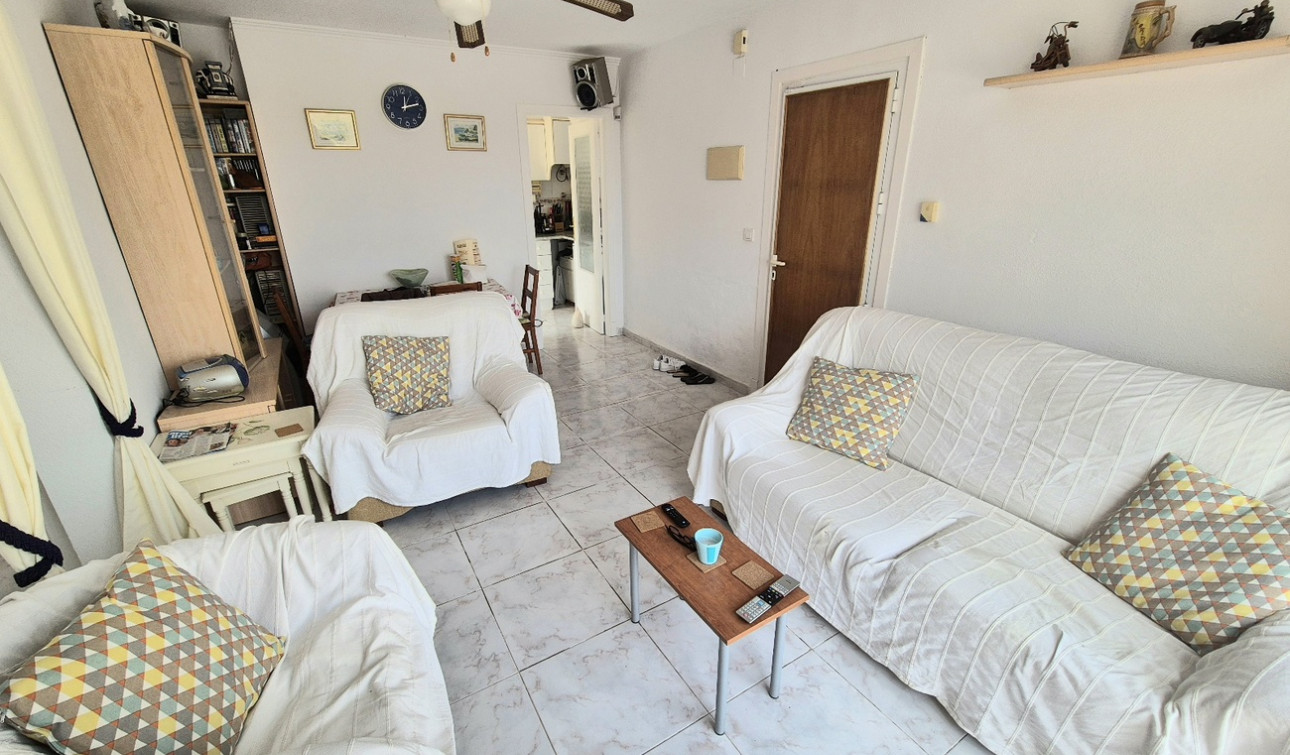 Resale - Apartment / Flat - Torrevieja - La Siesta