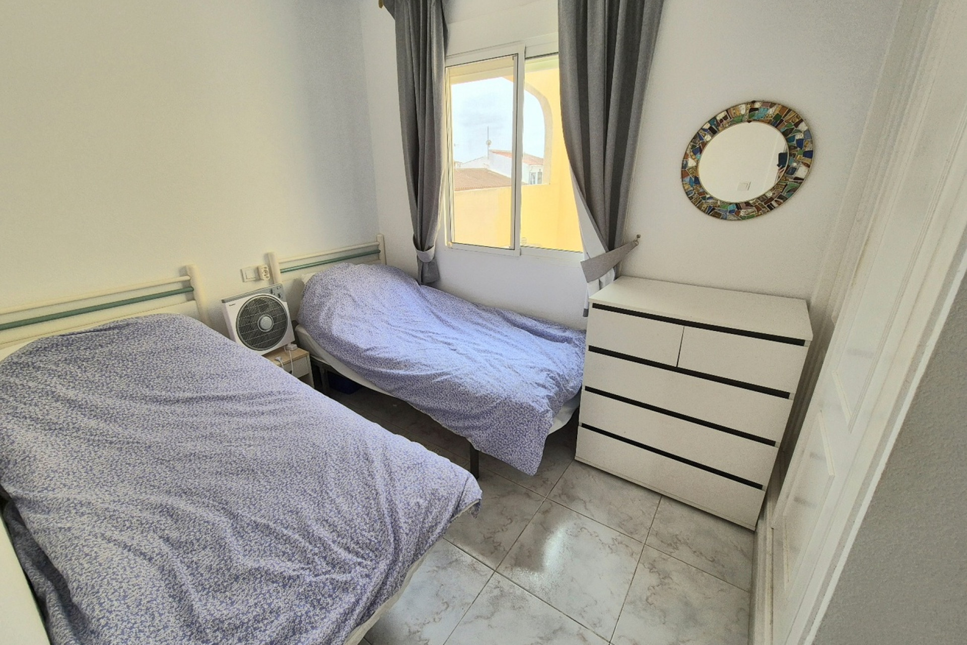 Resale - Apartment / Flat - Torrevieja - La Siesta
