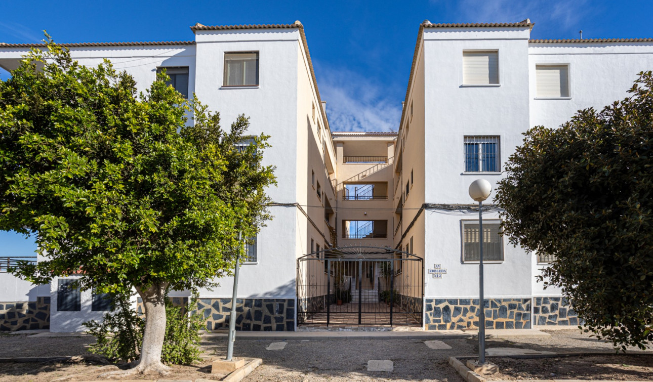 Resale - Apartment / Flat - Torrevieja - La Siesta