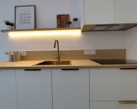 Resale - Apartment / Flat - Torrevieja - La Siesta