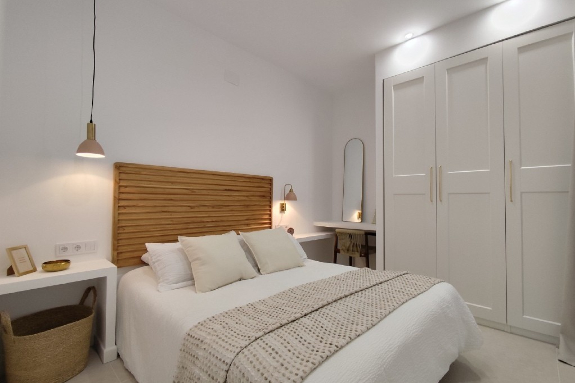 Resale - Apartment / Flat - Torrevieja - La Siesta