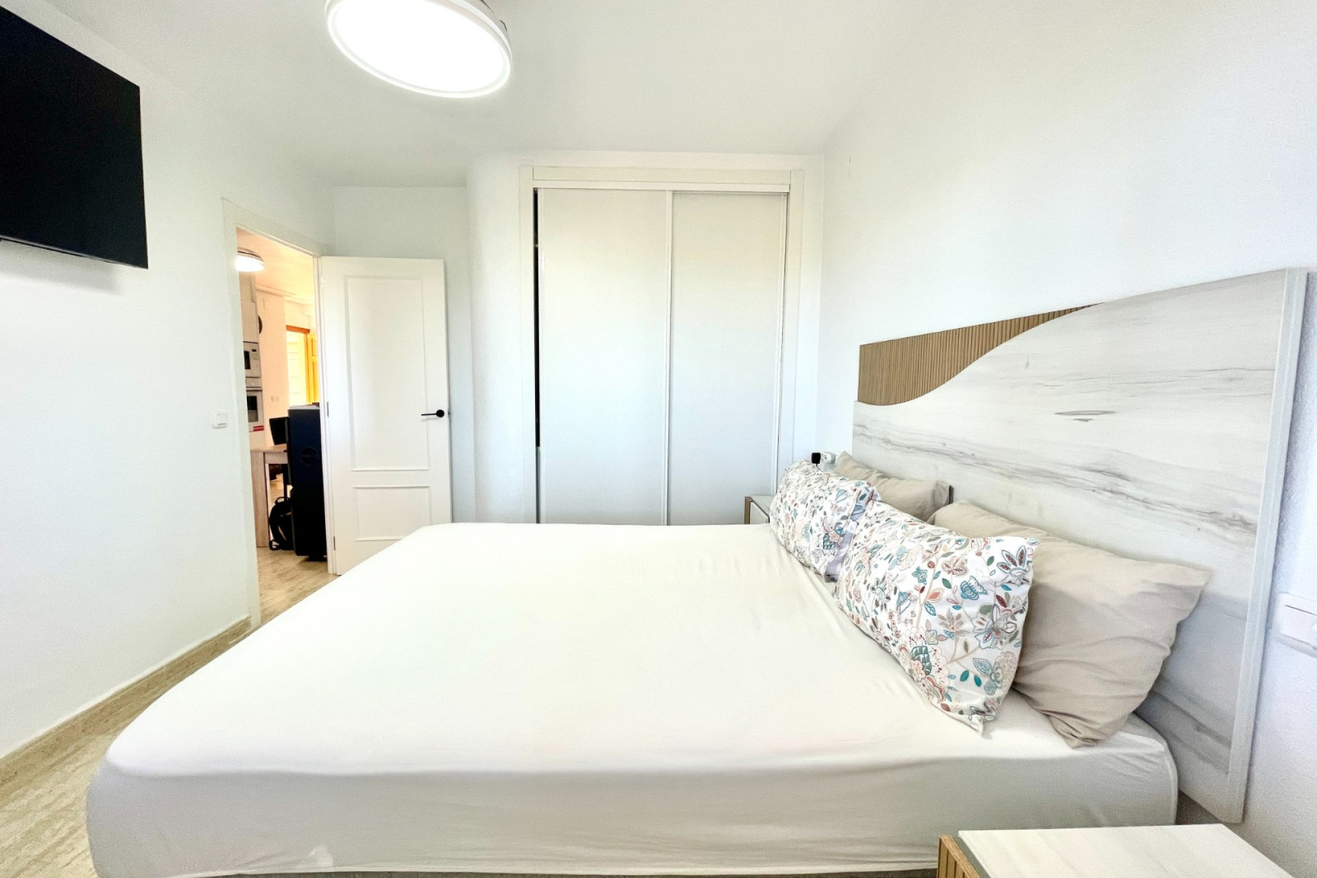 Resale - Apartment / Flat - Torrevieja - La Siesta