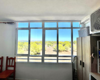 Resale - Apartment / Flat - Torrevieja - La Siesta