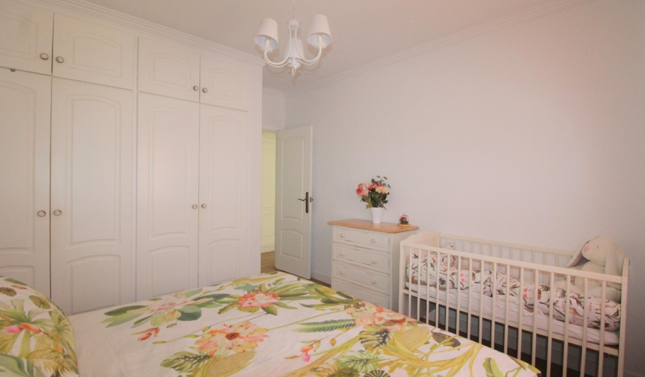 Resale - Apartment / Flat - Torrevieja - La Veleta