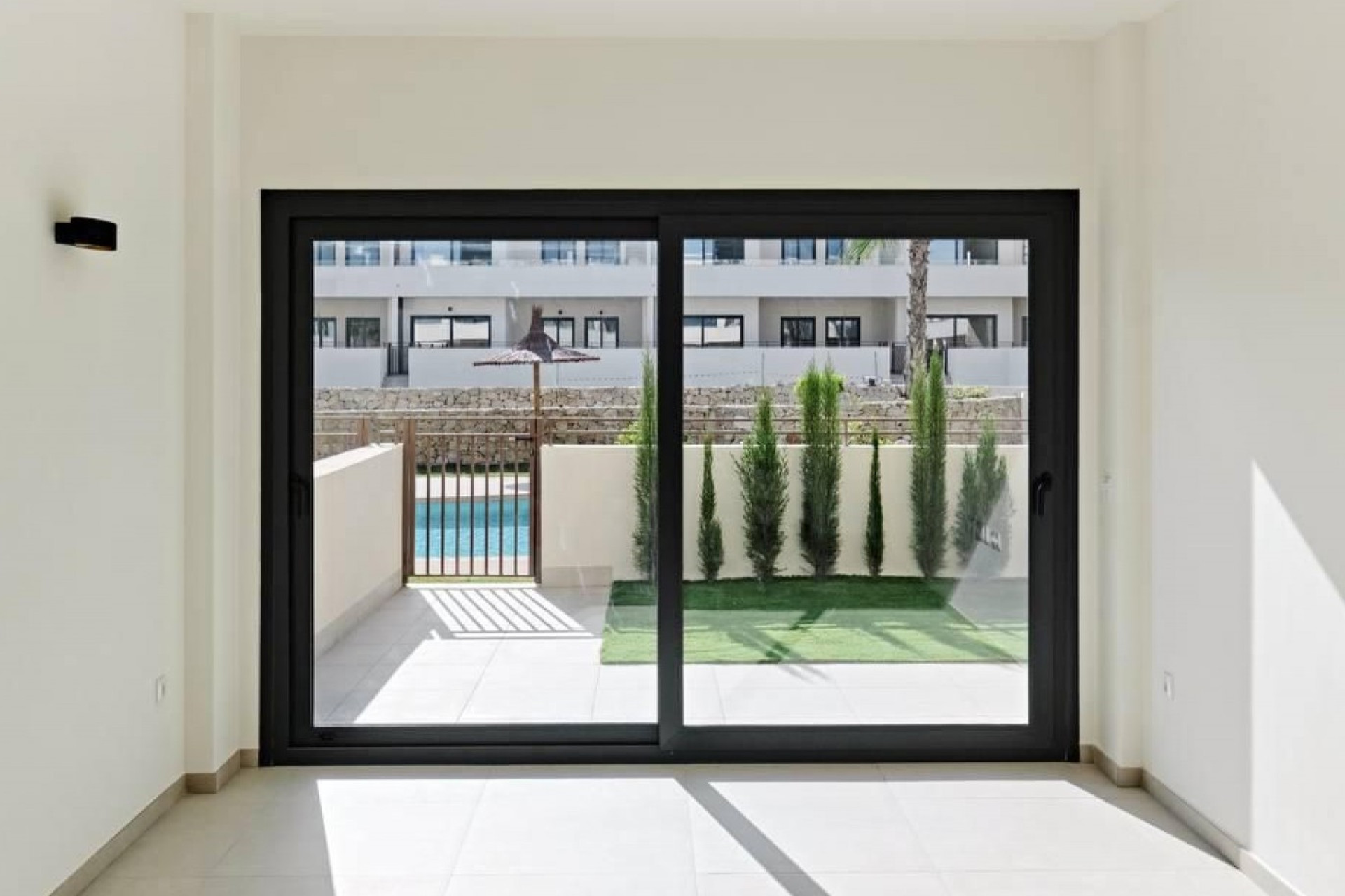 Resale - Apartment / Flat - Torrevieja - La Veleta