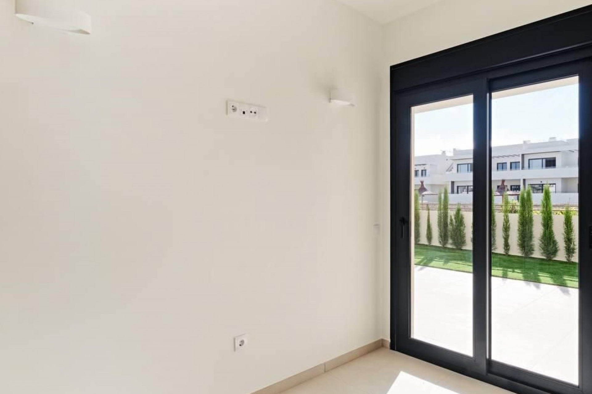 Resale - Apartment / Flat - Torrevieja - La Veleta