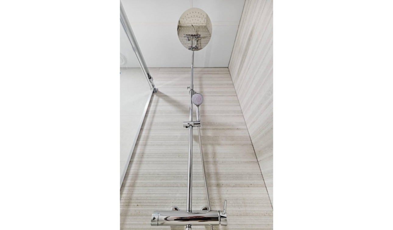 Resale - Apartment / Flat - Torrevieja - La Veleta