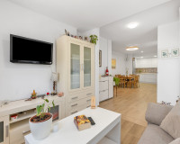 Resale - Apartment / Flat - Torrevieja - La Zenia