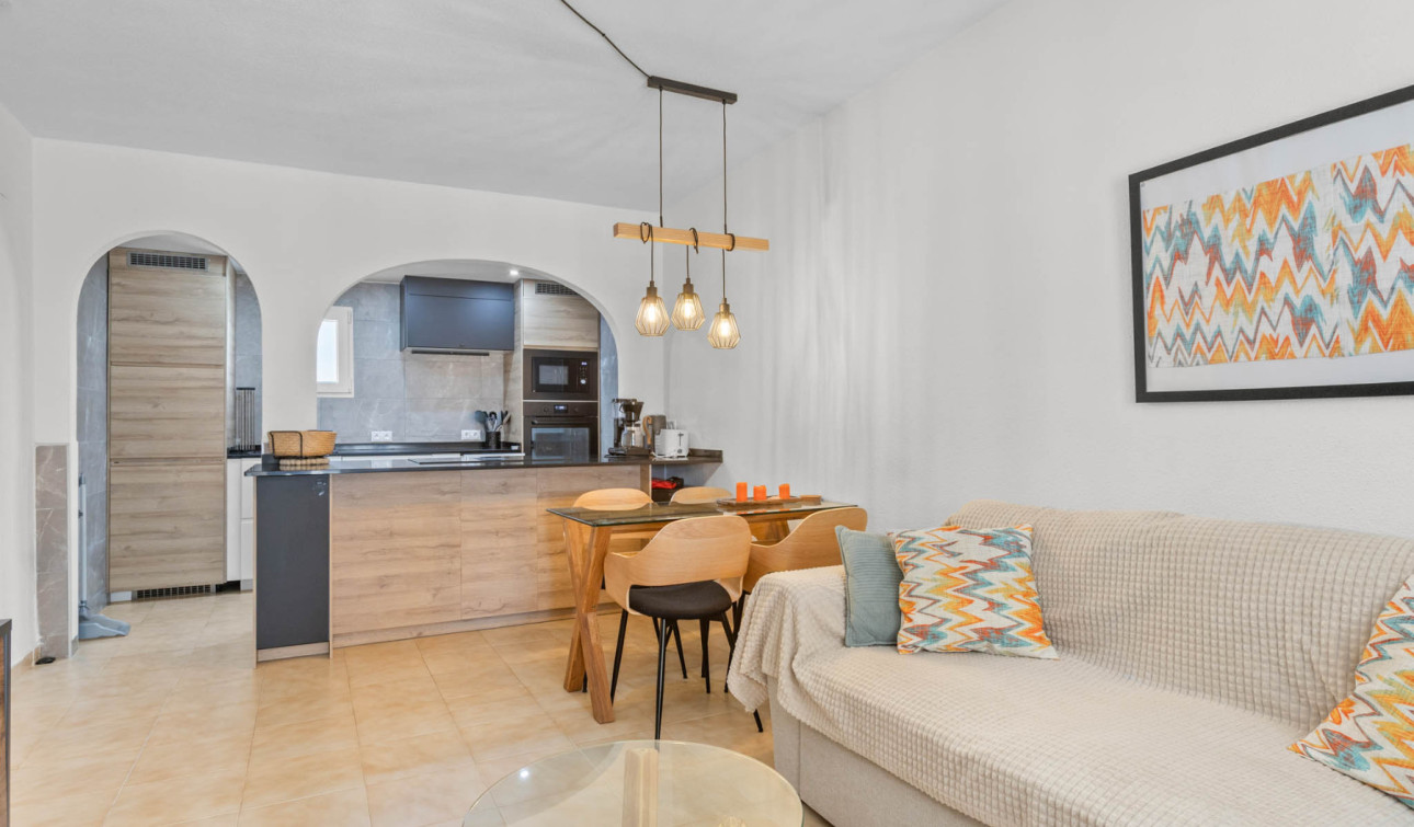 Resale - Apartment / Flat - Torrevieja - Lago Jardin