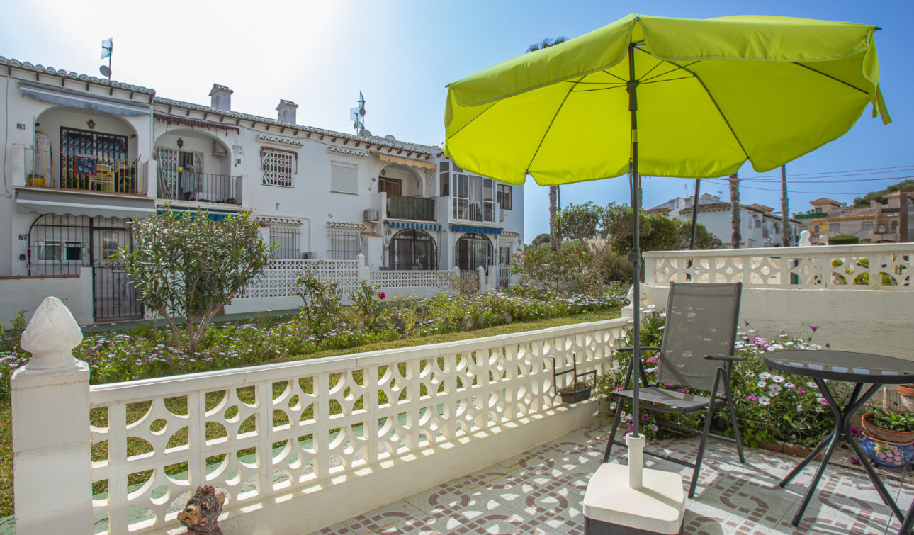 Resale - Apartment / Flat - Torrevieja - Lago Jardin