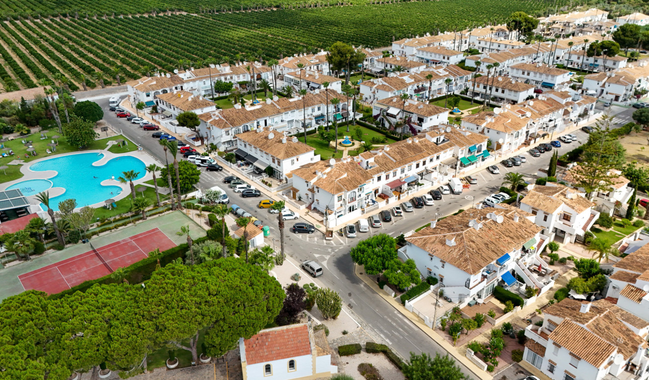 Resale - Apartment / Flat - Torrevieja - Lago Jardin