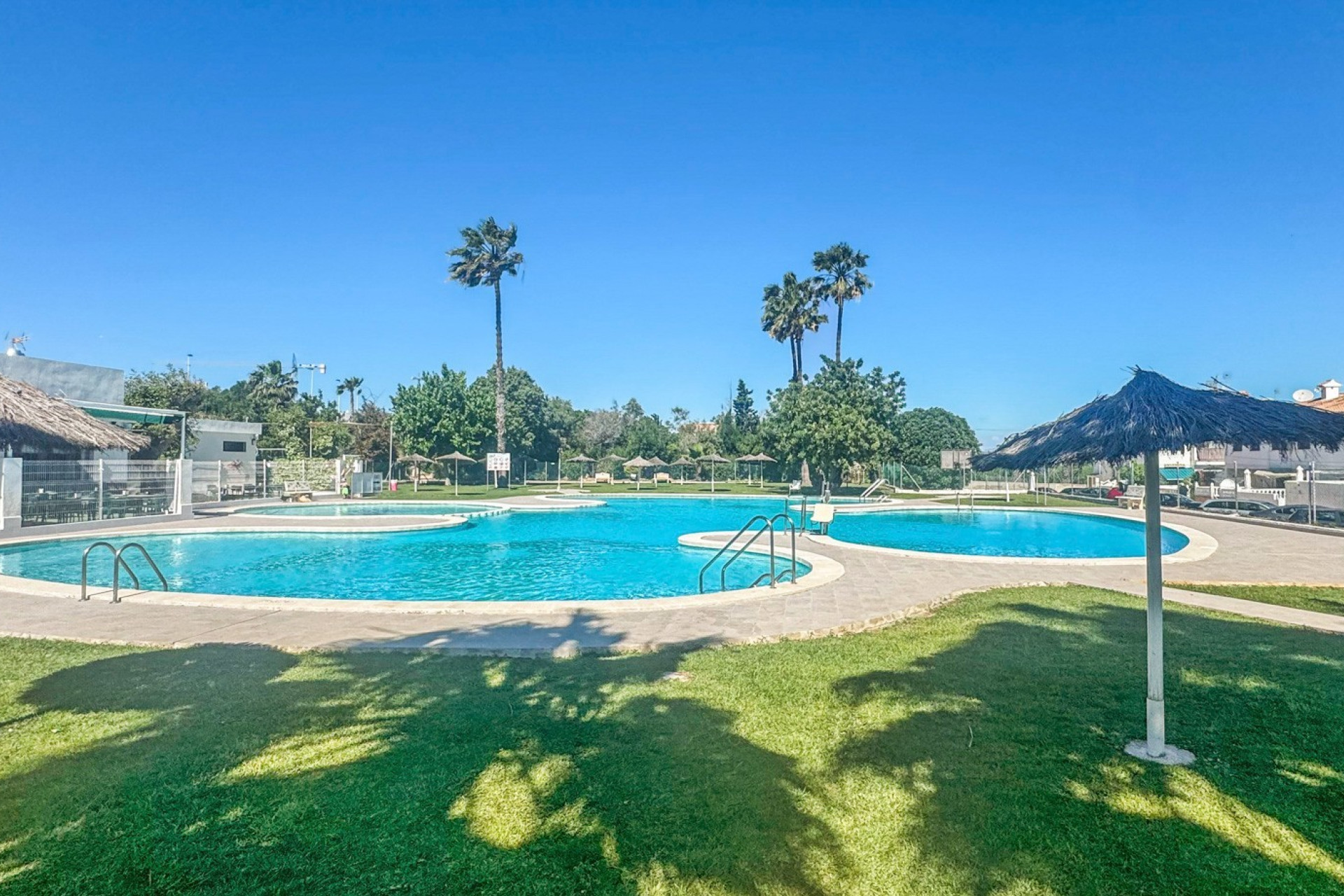 Resale - Apartment / Flat - Torrevieja - Los Balcones - Los Altos del Edén