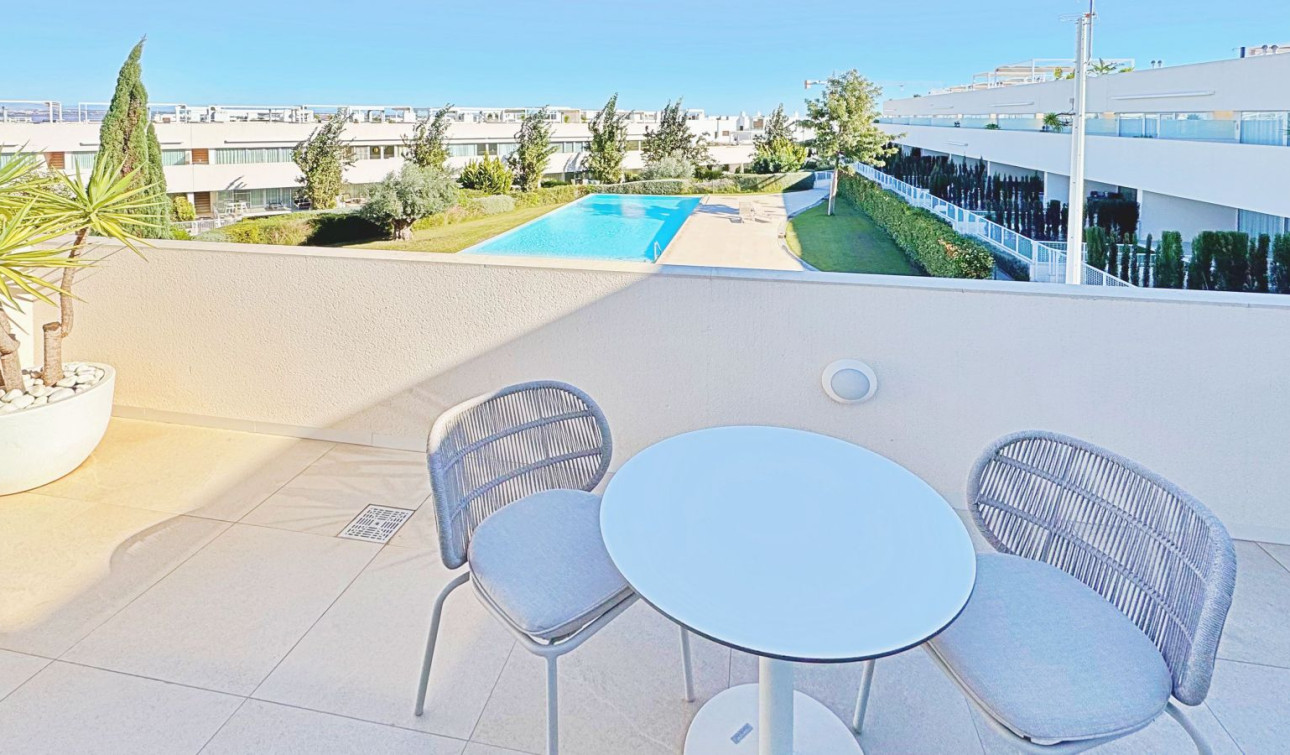 Resale - Apartment / Flat - Torrevieja - Los Balcones