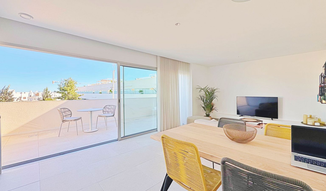 Resale - Apartment / Flat - Torrevieja - Los Balcones