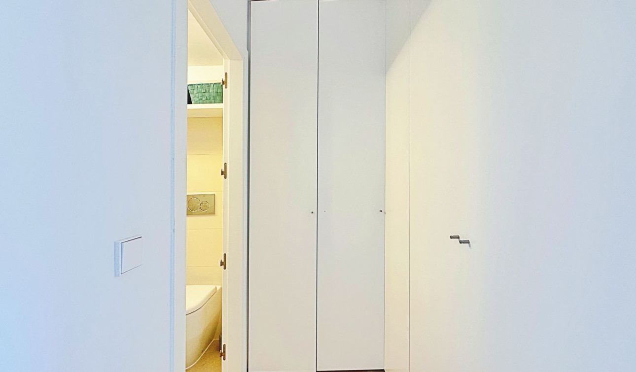 Resale - Apartment / Flat - Torrevieja - Los Balcones