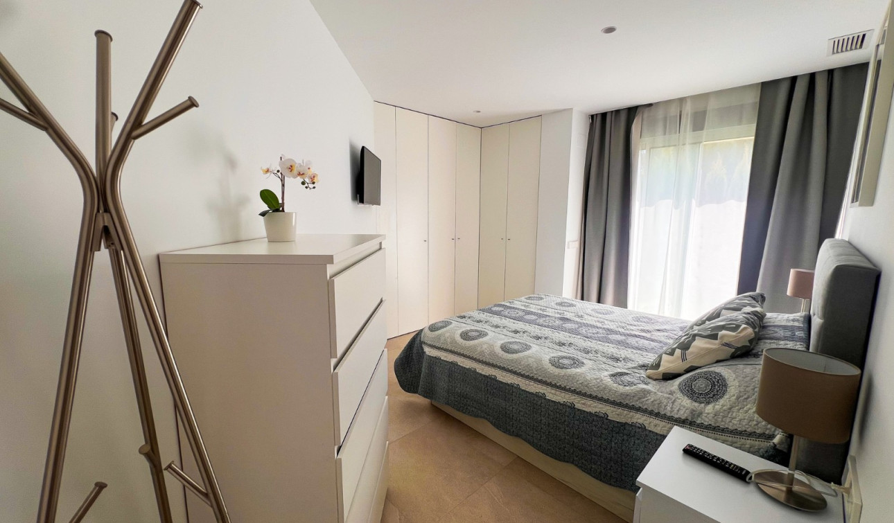 Resale - Apartment / Flat - Torrevieja - Los Balcones