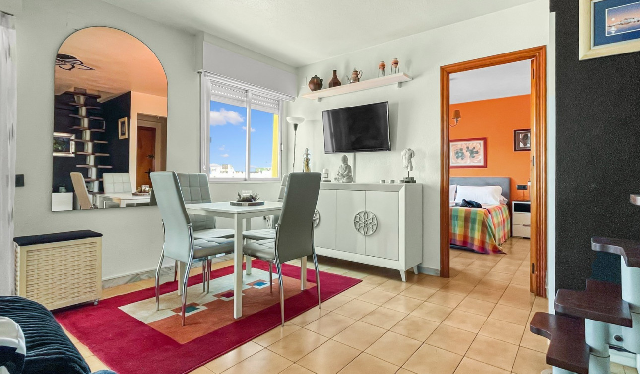 Resale - Apartment / Flat - Torrevieja - Mar Azul