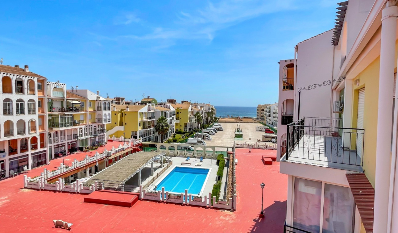 Resale - Apartment / Flat - Torrevieja - Mar Azul