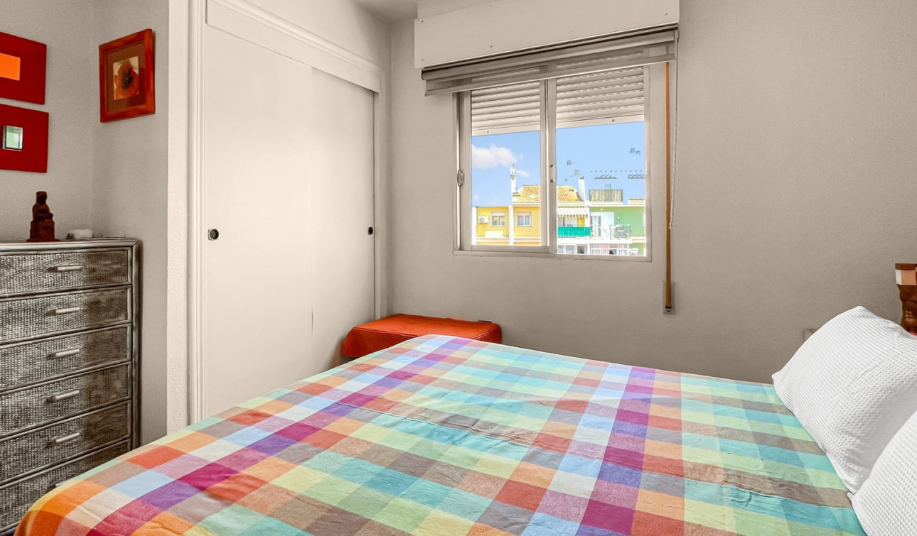 Resale - Apartment / Flat - Torrevieja - Mar Azul