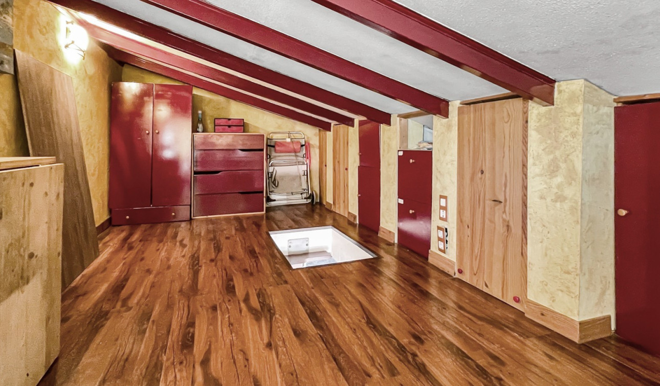 Resale - Apartment / Flat - Torrevieja - Mar Azul