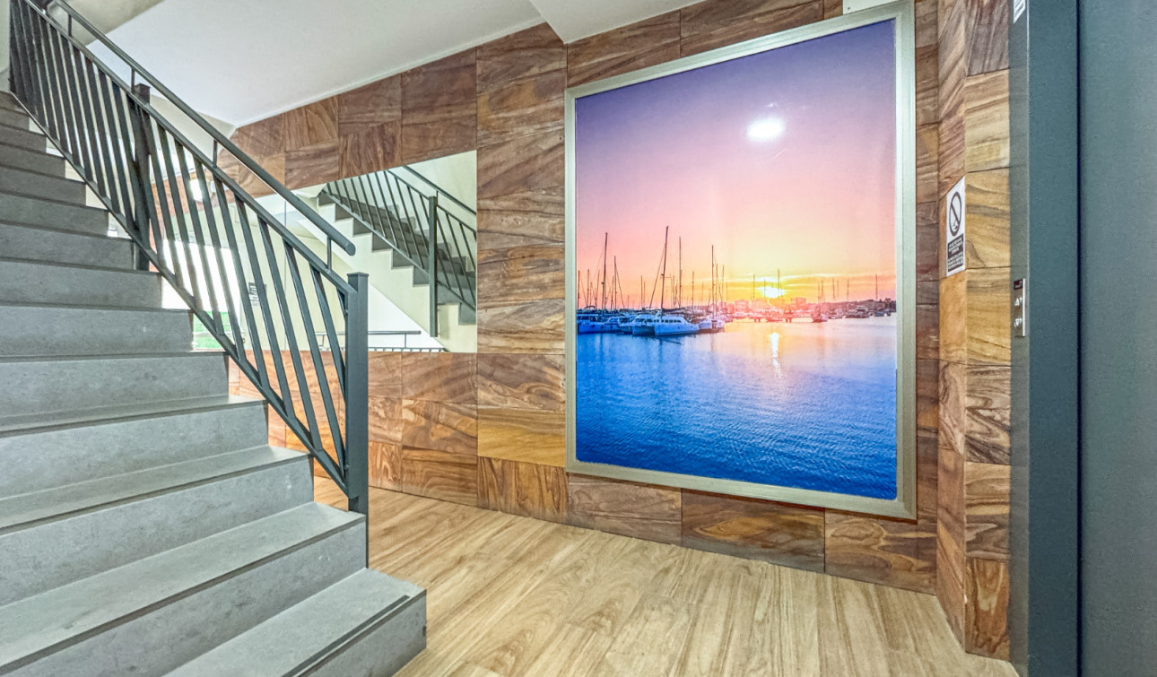Resale - Apartment / Flat - Torrevieja - Nueva Torrevieja