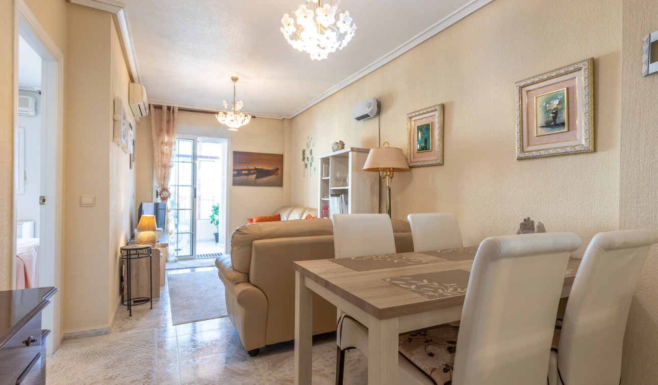 Resale - Apartment / Flat - Torrevieja - Nueva Torrevieja