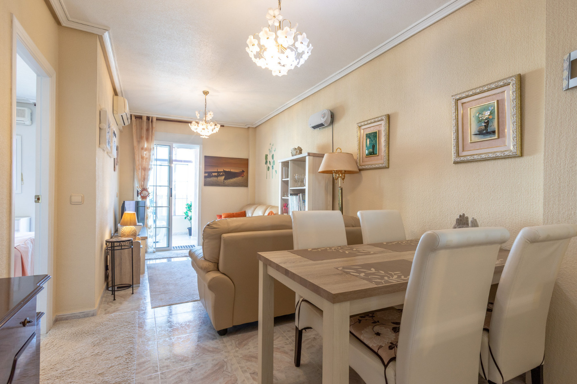 Resale - Apartment / Flat - Torrevieja - Nueva Torrevieja