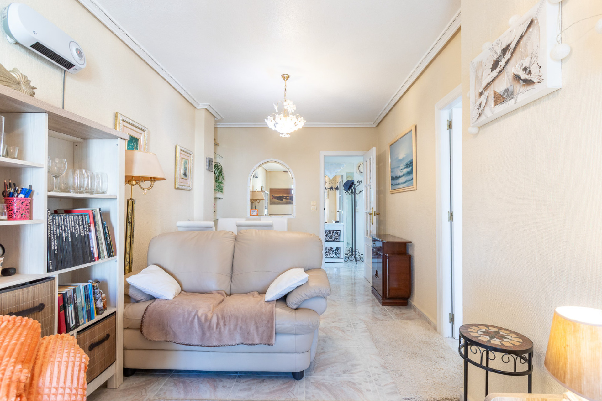 Resale - Apartment / Flat - Torrevieja - Nueva Torrevieja