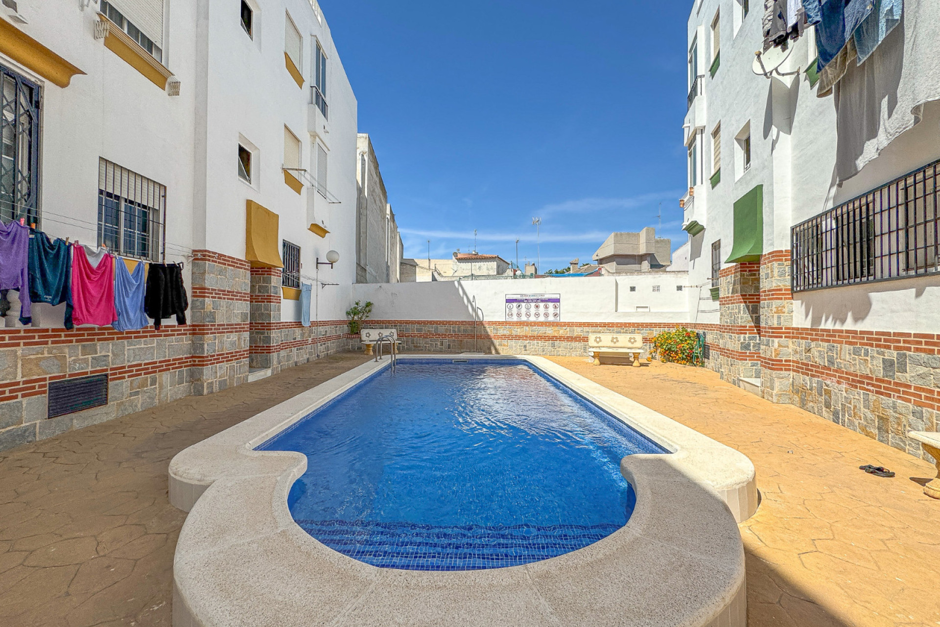 Resale - Apartment / Flat - Torrevieja - Nueva Torrevieja