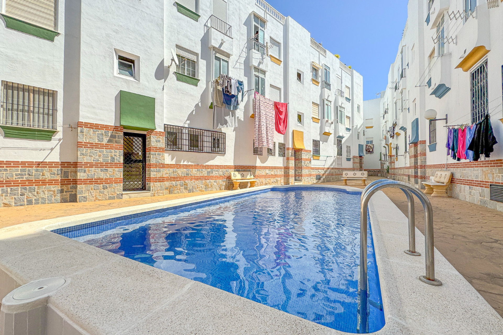 Resale - Apartment / Flat - Torrevieja - Nueva Torrevieja