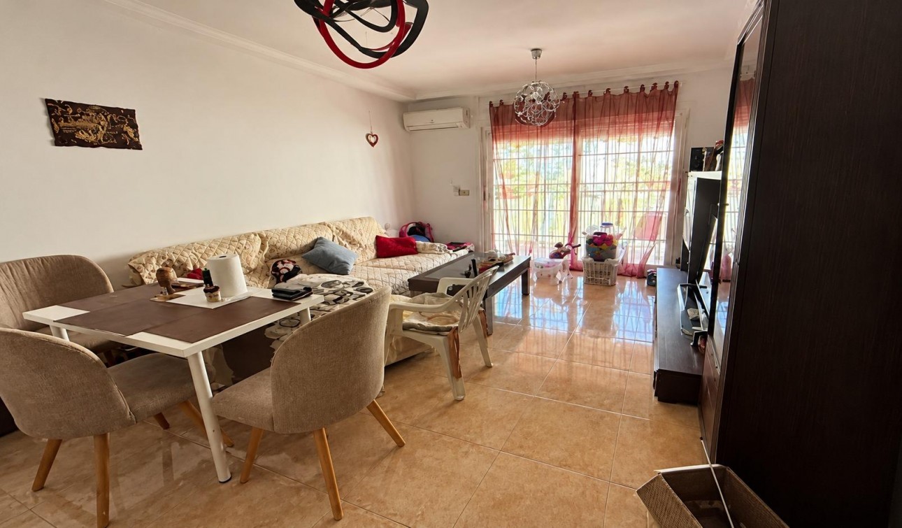 Resale - Apartment / Flat - Torrevieja - Nueva Torrevieja