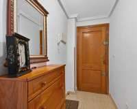 Resale - Apartment / Flat - Torrevieja - Parque de las Naciones