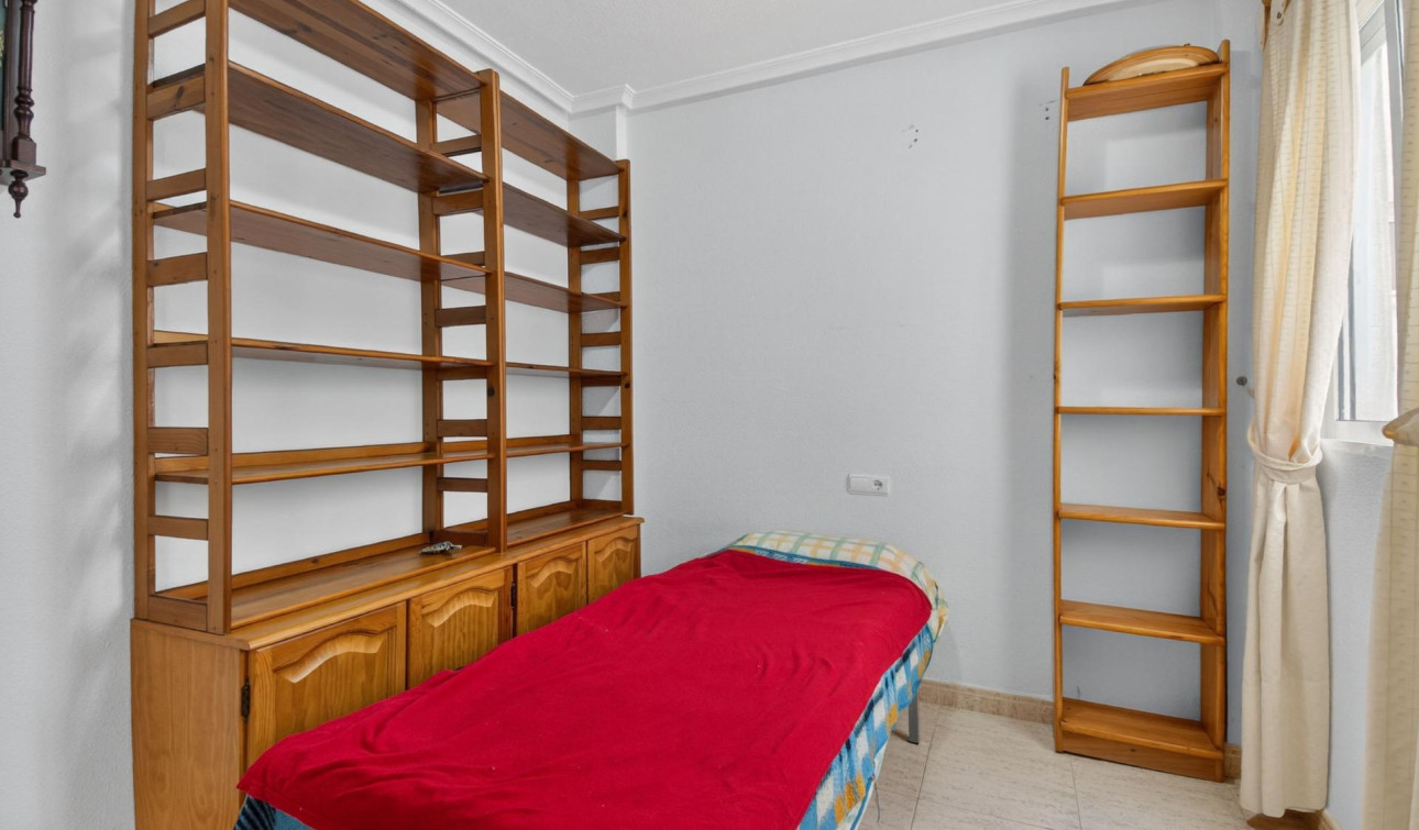 Resale - Apartment / Flat - Torrevieja - Parque de las Naciones