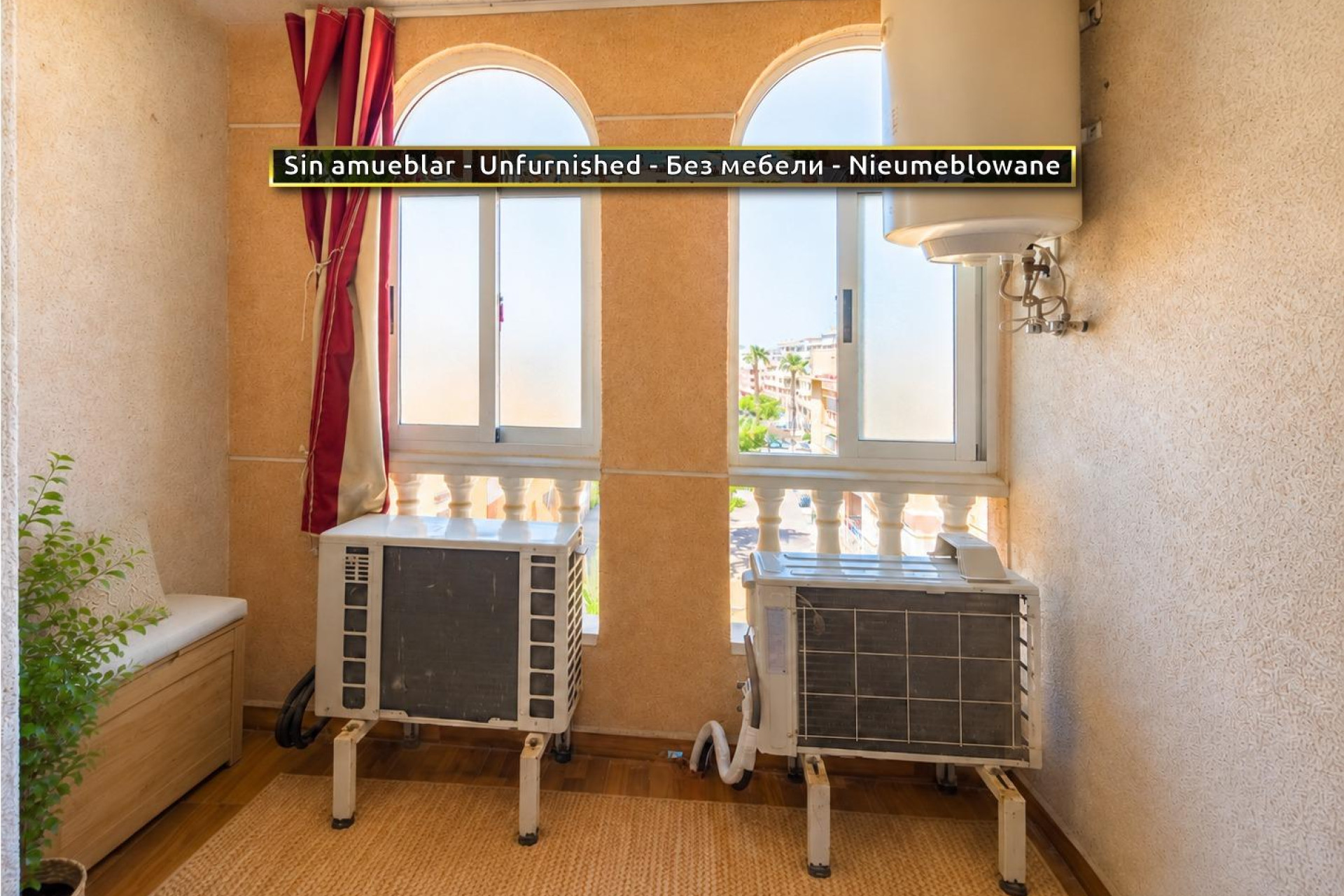 Resale - Apartment / Flat - Torrevieja - Parque de las Naciones