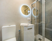 Resale - Apartment / Flat - Torrevieja - Parque de las Naciones