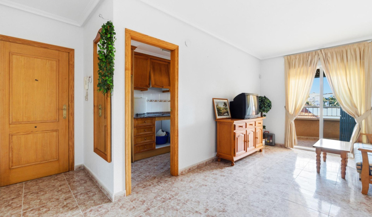 Resale - Apartment / Flat - Torrevieja - Playa de los locos