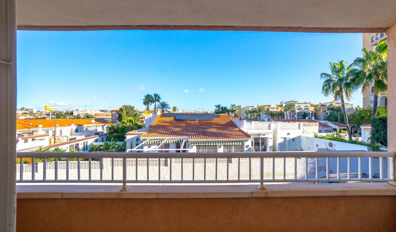 Resale - Apartment / Flat - Torrevieja - Playa de los locos