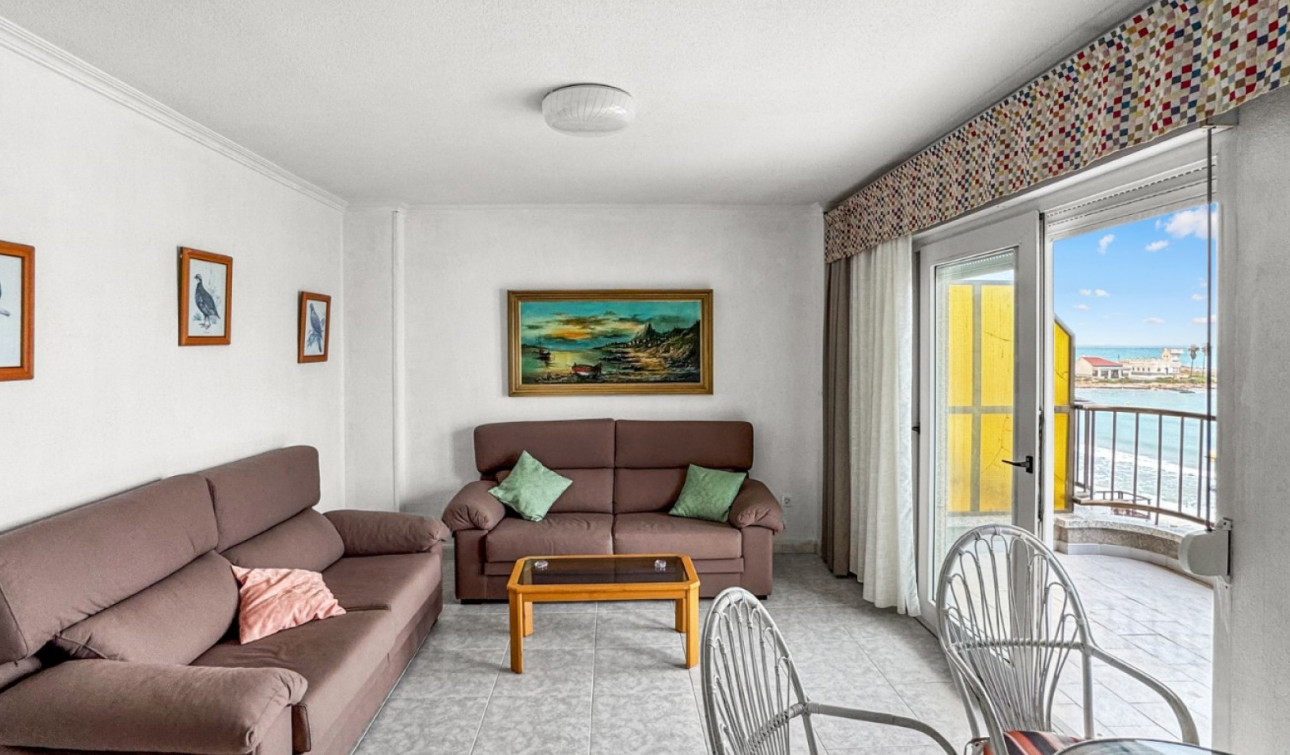 Resale - Apartment / Flat - Torrevieja - Playa de los Locos