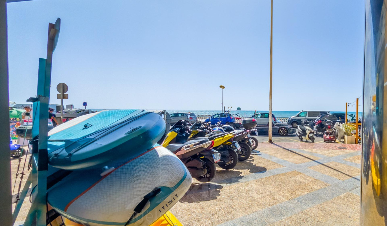Resale - Apartment / Flat - Torrevieja - Playa de los locos