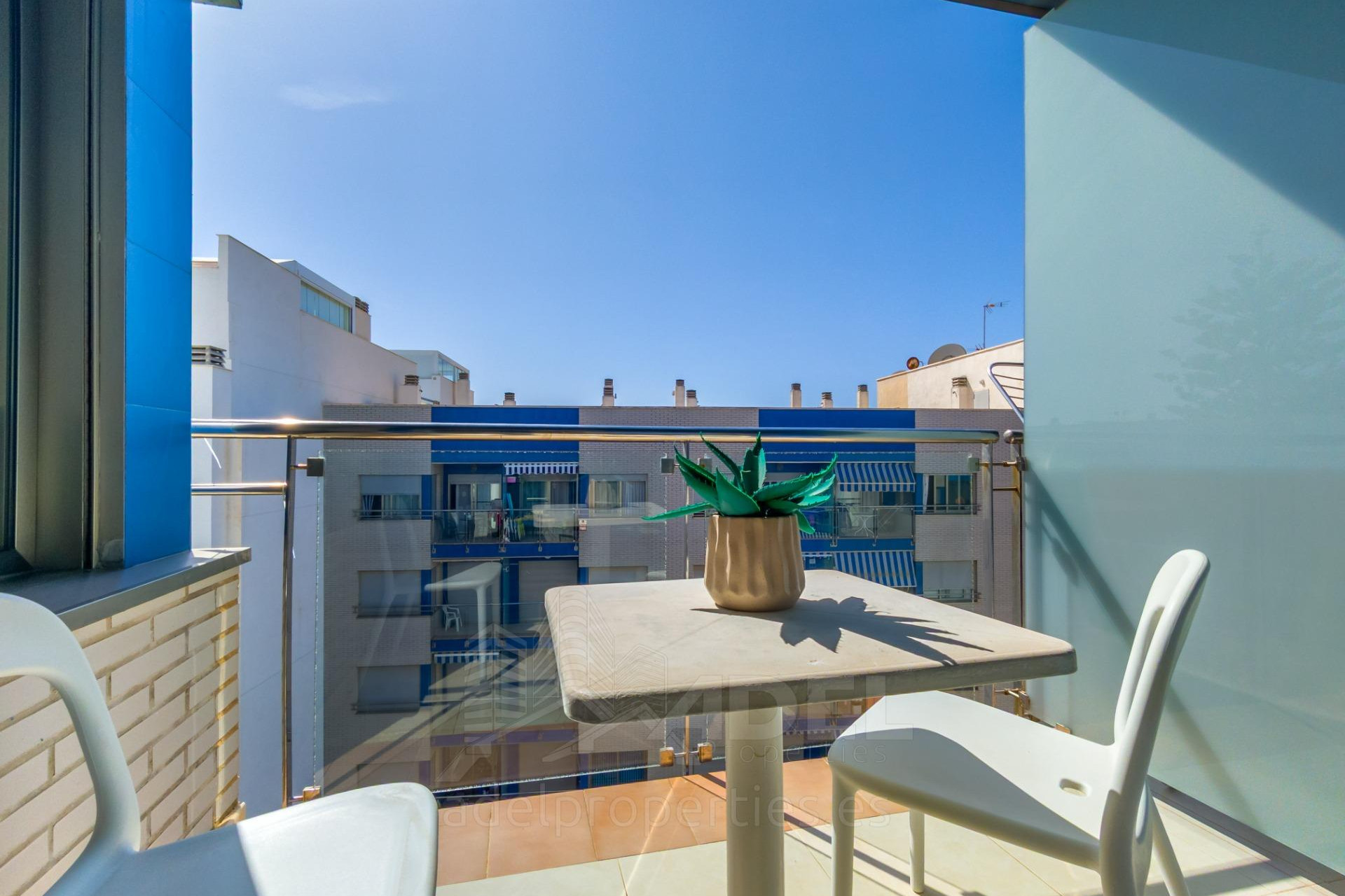 Resale - Apartment / Flat - Torrevieja - Playa de los locos